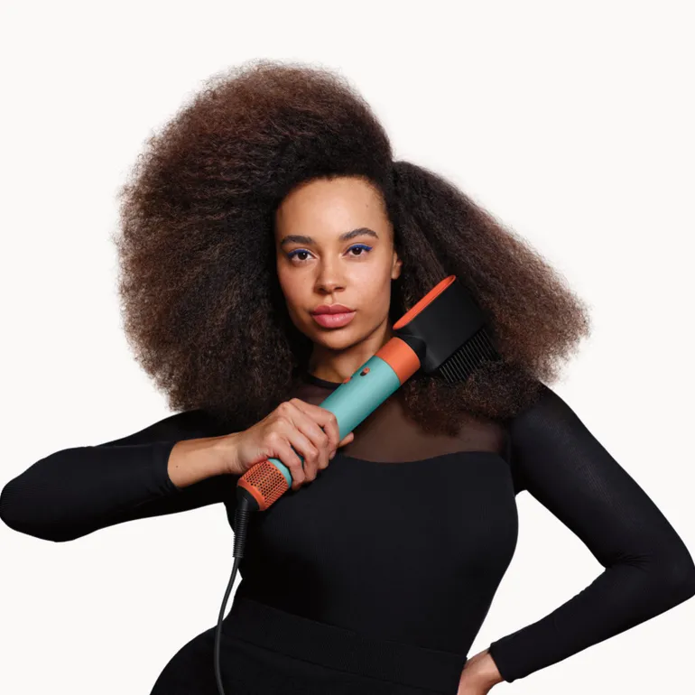 Airwrap i.d. cheveux bouclés frisés