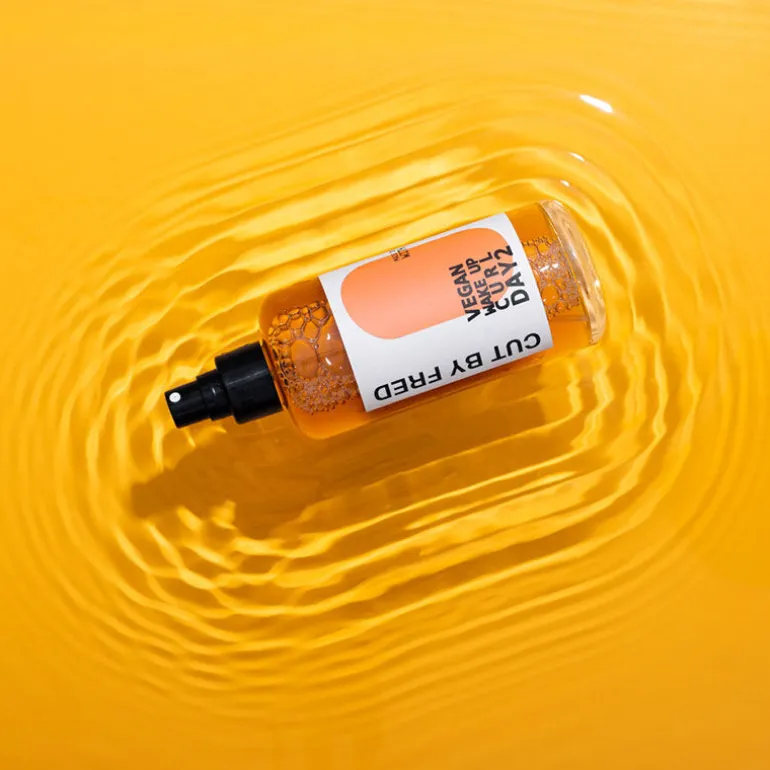 Spray définition 2ème jour boucles Vegan Wake Up Curl Day 2