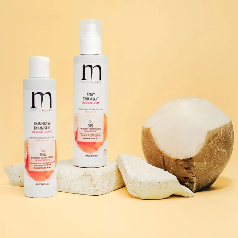 Spray dynamisant pour cheveux ondulés et bouclés