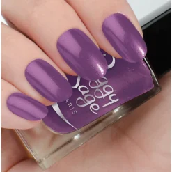 Vernis à ongles purple