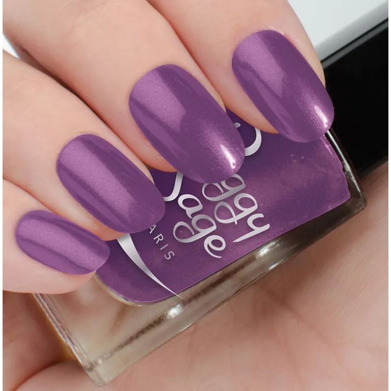 Vernis à ongles purple